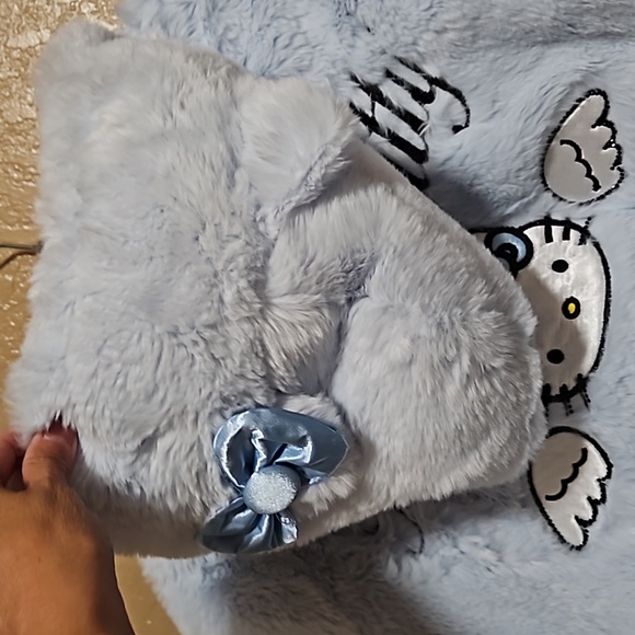 Hello Kitty and Friends faux fur coat size M NWT - Picture 12 of 14